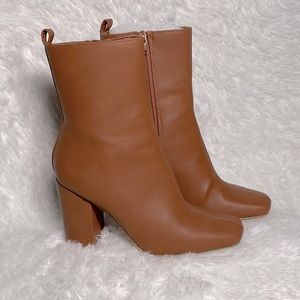 Women, vegan leather, size 6.5, gently worn, ankle booties